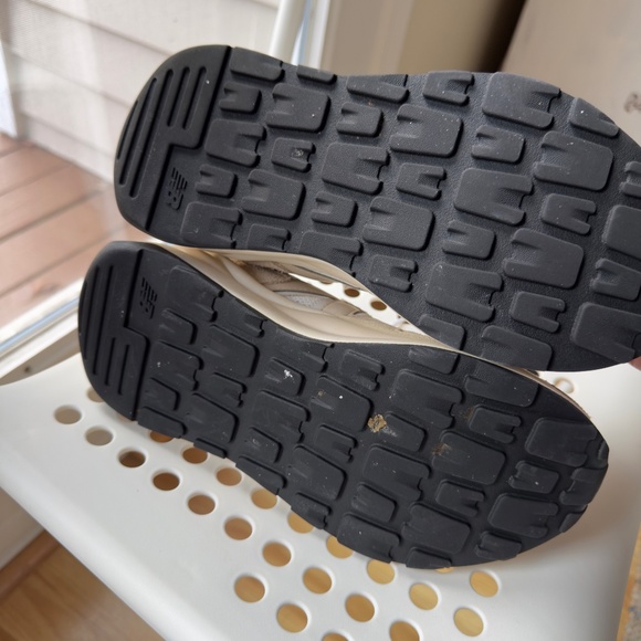 New Balance 57/40 Sneakers - Sea Salt Calm Taupe - Women's Size 7.5 - Picture 2 of 4